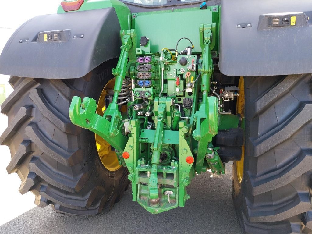 Tracteur JOHN DEERE 8R310 - photo slide 6