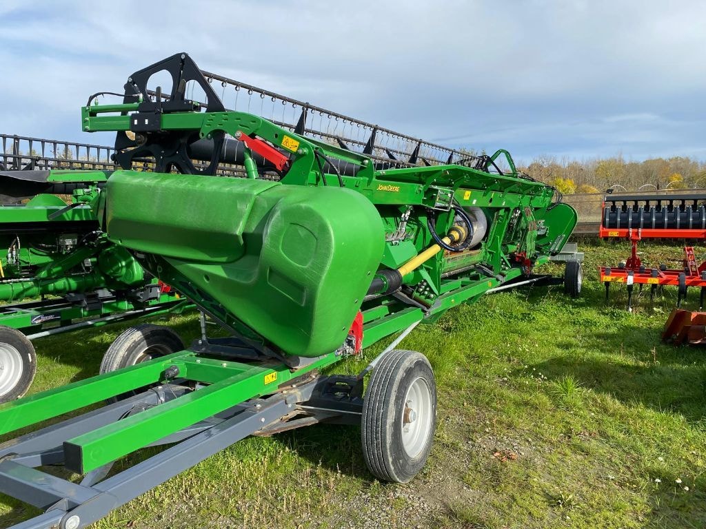 Moissonneuse JOHN DEERE T 560 HM - photo slide 11