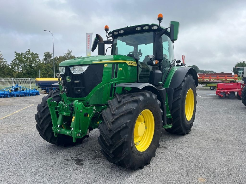 Tracteur JOHN DEERE 6R250 - photo slide 3