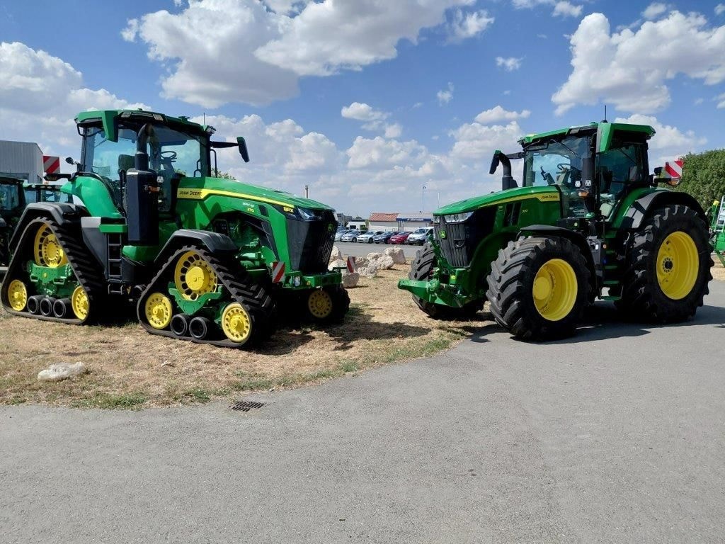 Tracteur JOHN DEERE 7R330 - photo slide 8