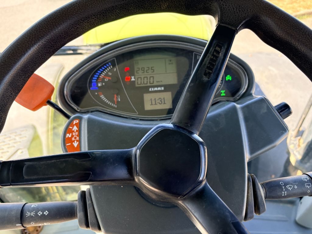 Tracteur CLAAS ARION 550 CIS+ - photo slide 15