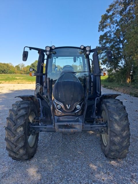 Tracteur chargeur VALTRA G105H  - photo slide 2