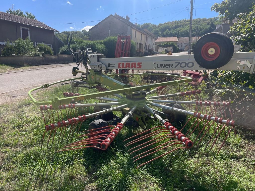 Andaineur CLAAS liner 700  - photo slide 2