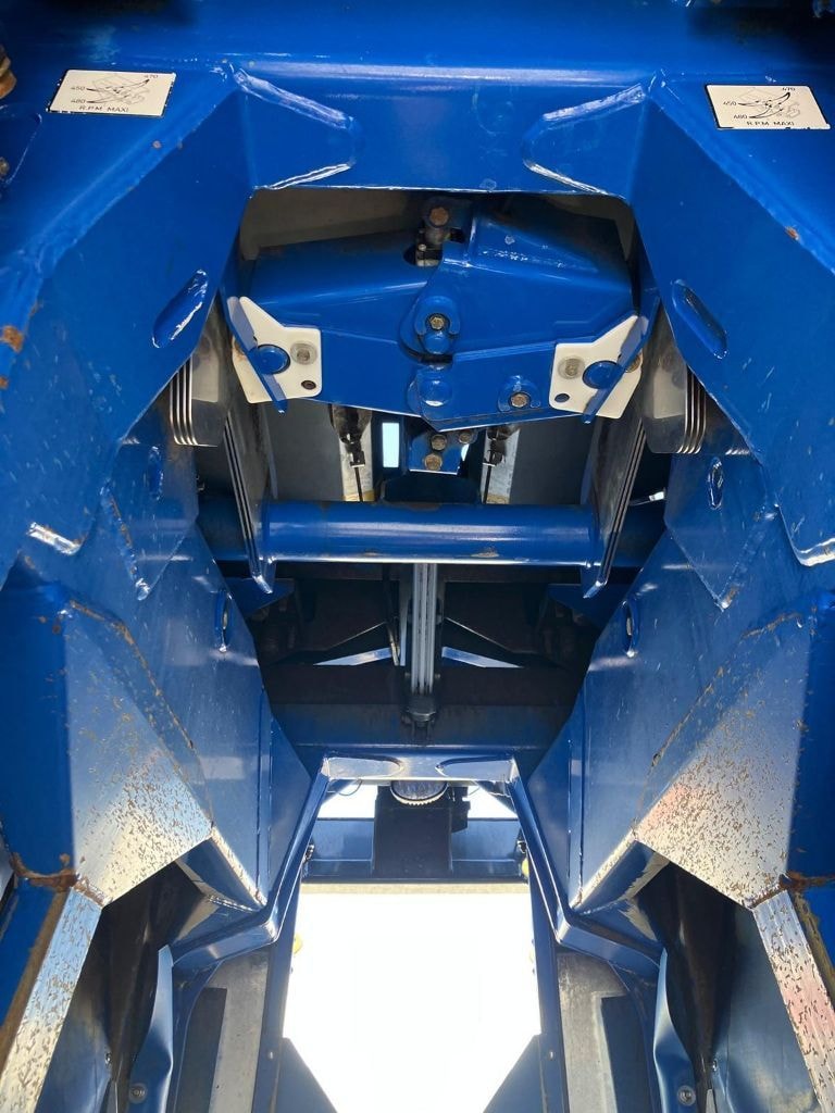 Machine à vendanger NEW HOLLAND 9060 L - photo slide 13