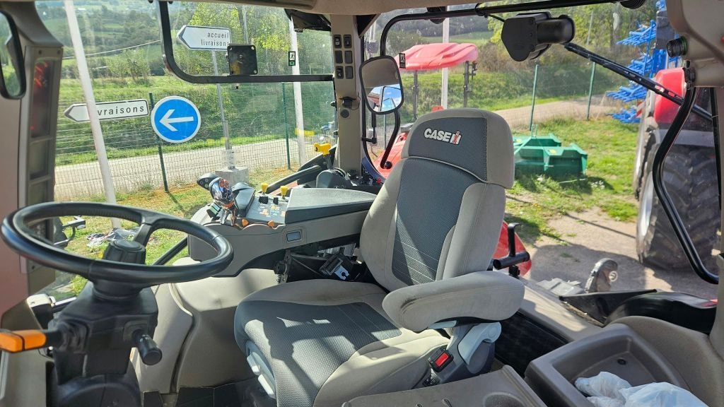Tracteur CASE IH MAXXUM 135 CVX - photo slide 7