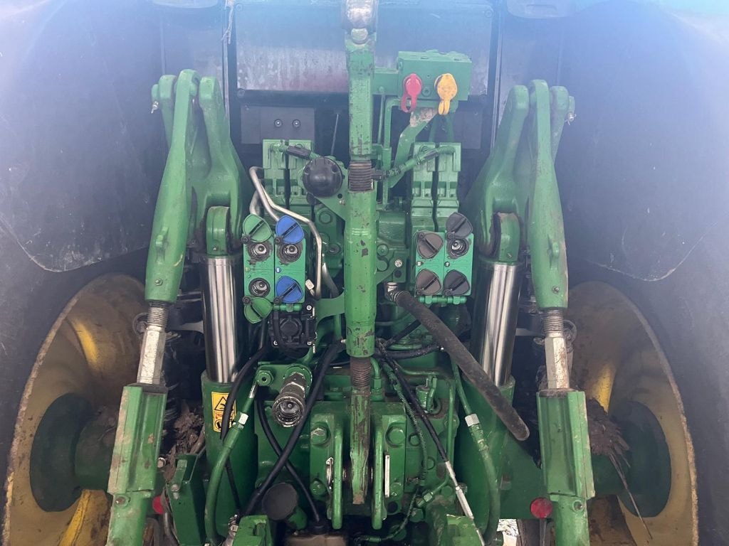 Tracteur JOHN DEERE 6195M - photo slide 8