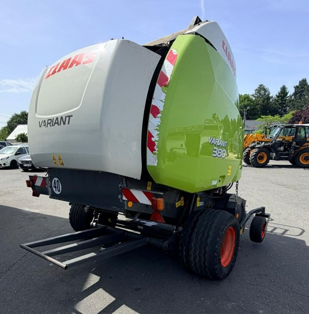 Presse balles rondes CLAAS Variant 380 RF  - photo slide 3