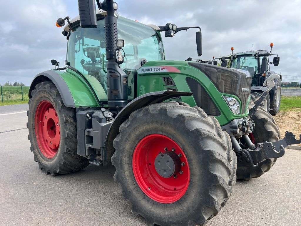 Tracteur FENDT 724 VARIO PROFI + - photo slide 3
