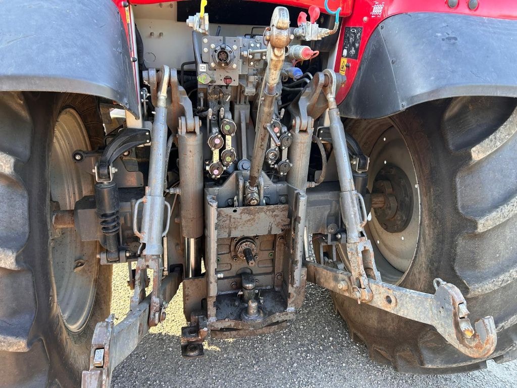Tracteur MASSEY FERGUSON 7S.180 - photo slide 6