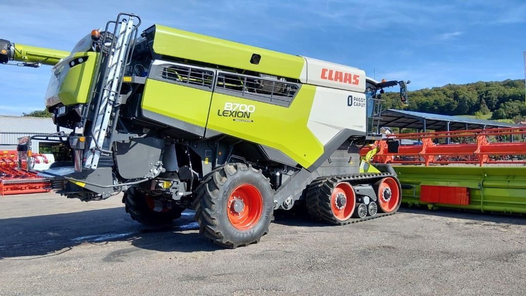 Moissonneuse CLAAS LEXION 8700 - photo slide 26