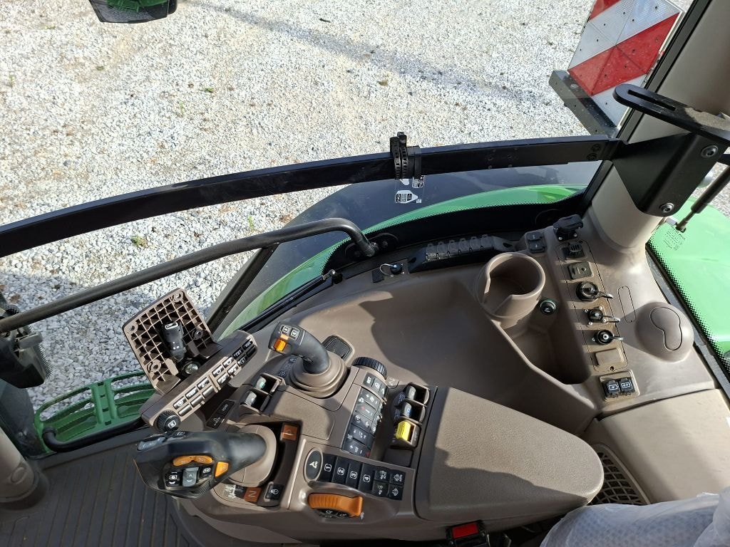 Tracteur JOHN DEERE 6R185 - photo slide 8