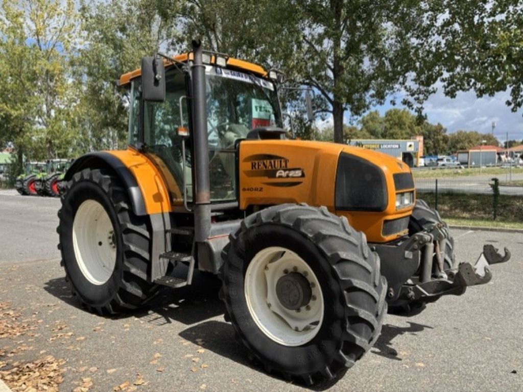 Tracteur RENAULT ARES 640 RZ - photo slide 4