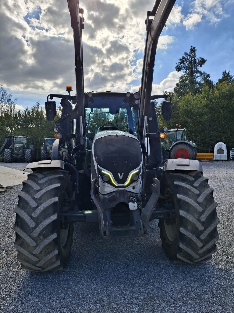 Tracteur VALTRA N154 Active  - photo slide 14