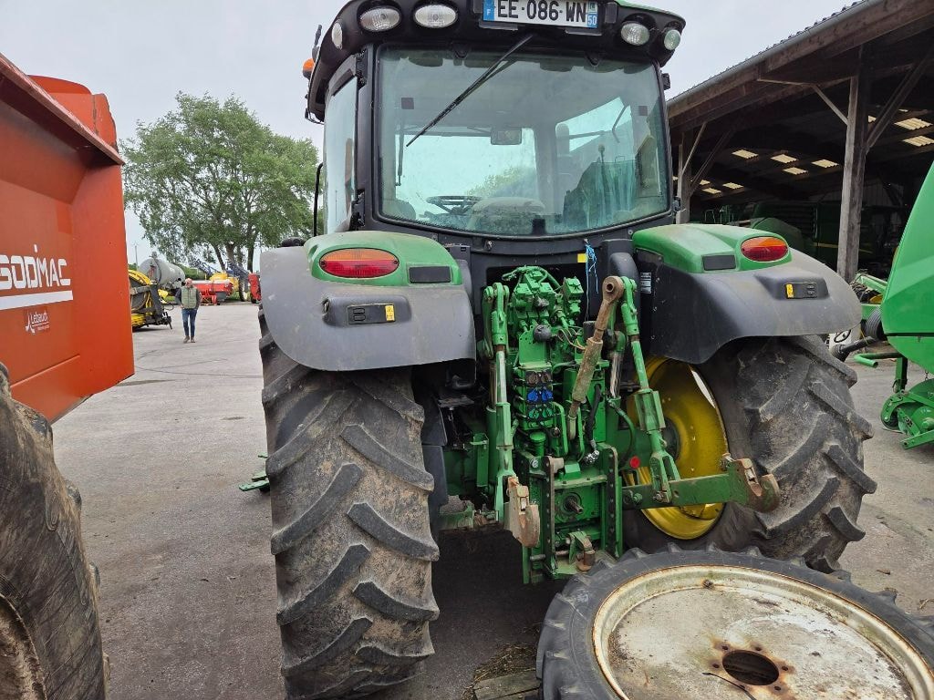 Tracteur JOHN DEERE 6110R - photo slide 17