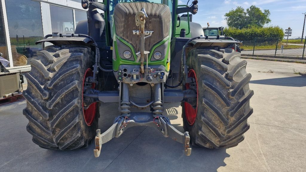 Tracteur FENDT 718 VARIO POWER + - photo slide 11