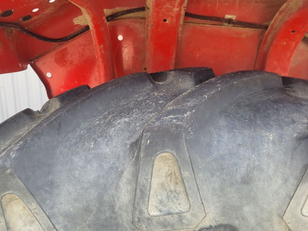 Tracteur MASSEY FERGUSON 245 - photo slide 15
