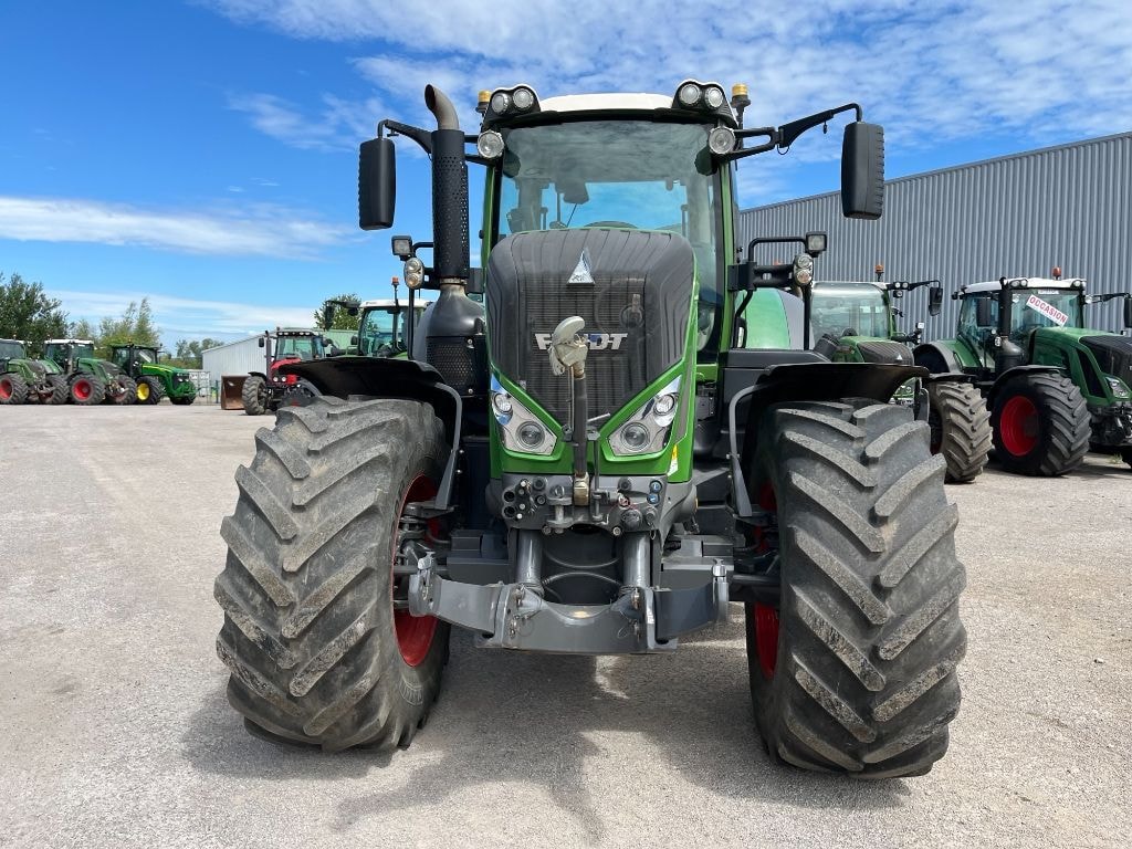 Tracteur FENDT 824 PROFI+ - photo slide 2
