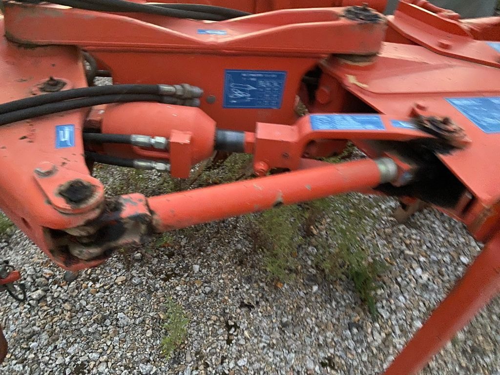 Charrue KUHN multi master 121 - photo slide 11
