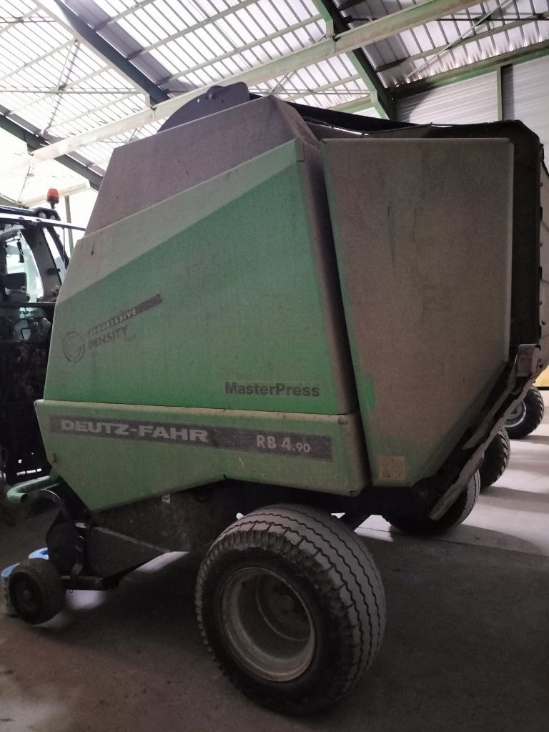 Presse balles rondes DEUTZ FAHR Rb 4.90 - photo slide 6