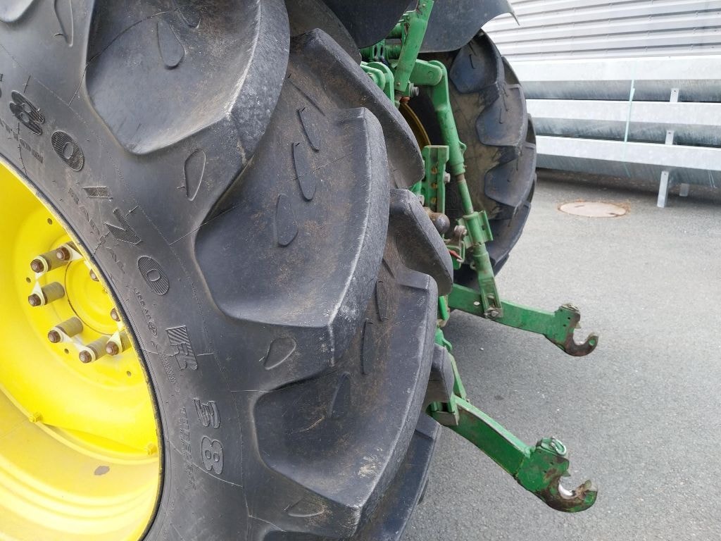 Tracteur chargeur JOHN DEERE 6140R - photo slide 12