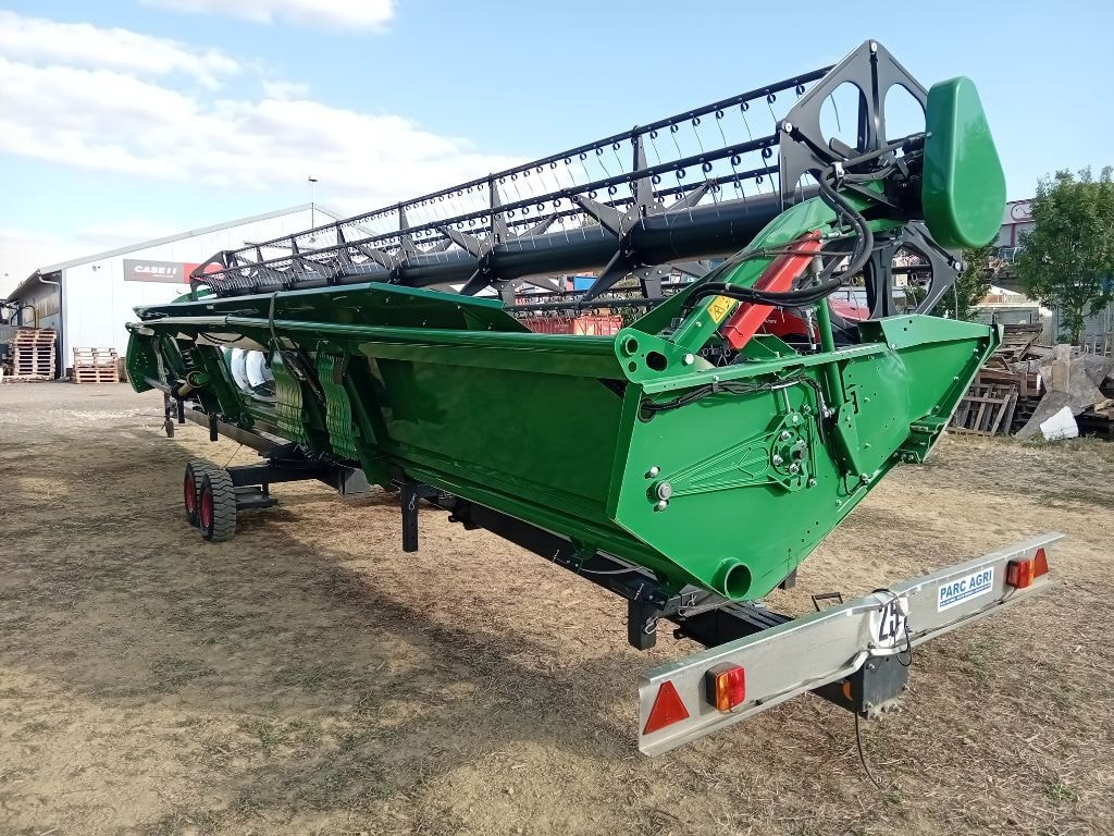 Coupe (MB) JOHN DEERE 635 R - photo slide 8