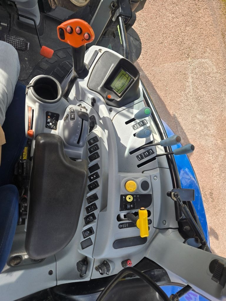 Tracteur NEW HOLLAND T7.230 PC - photo slide 7