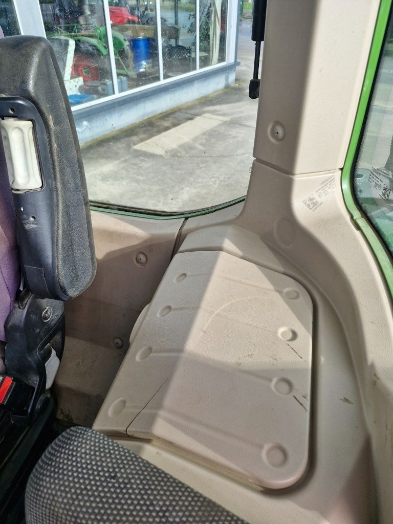 Tracteur FENDT 720 VARIO POWER - photo slide 18