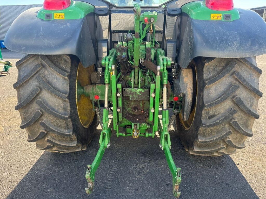 Tracteur chargeur JOHN DEERE 6100M - photo slide 6