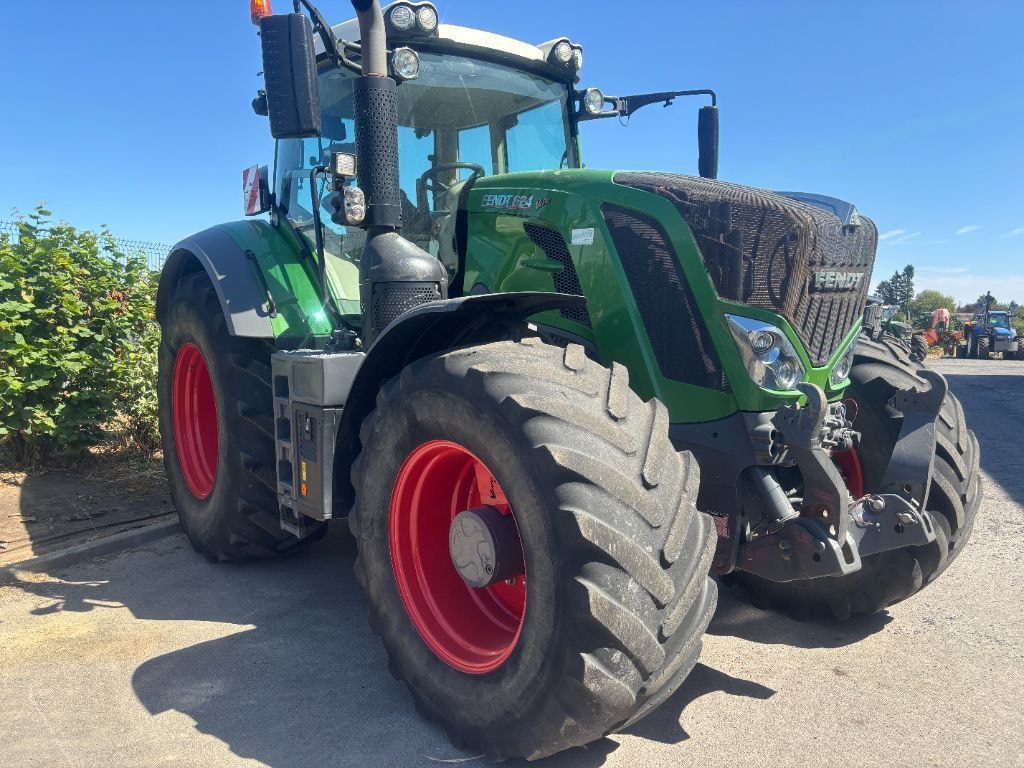 Tracteur FENDT 824 VARIO PROFI + - photo slide 1