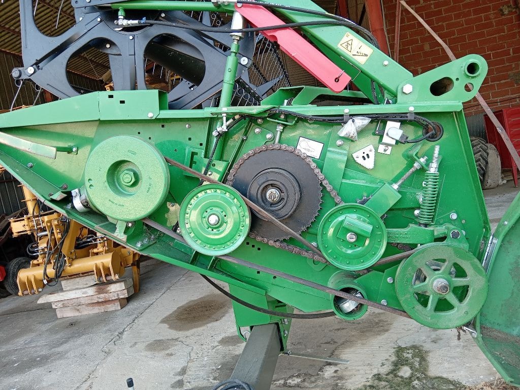 Coupe (MB) JOHN DEERE 635 R - photo slide 27