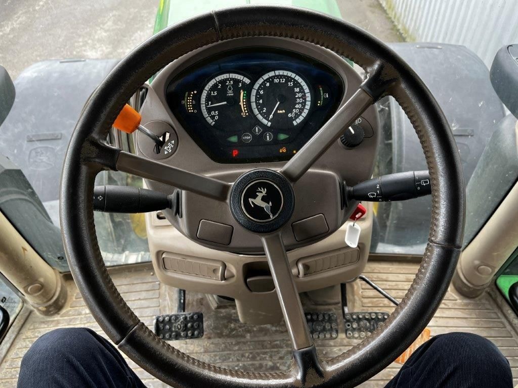 Tracteur JOHN DEERE 6250R - photo slide 6