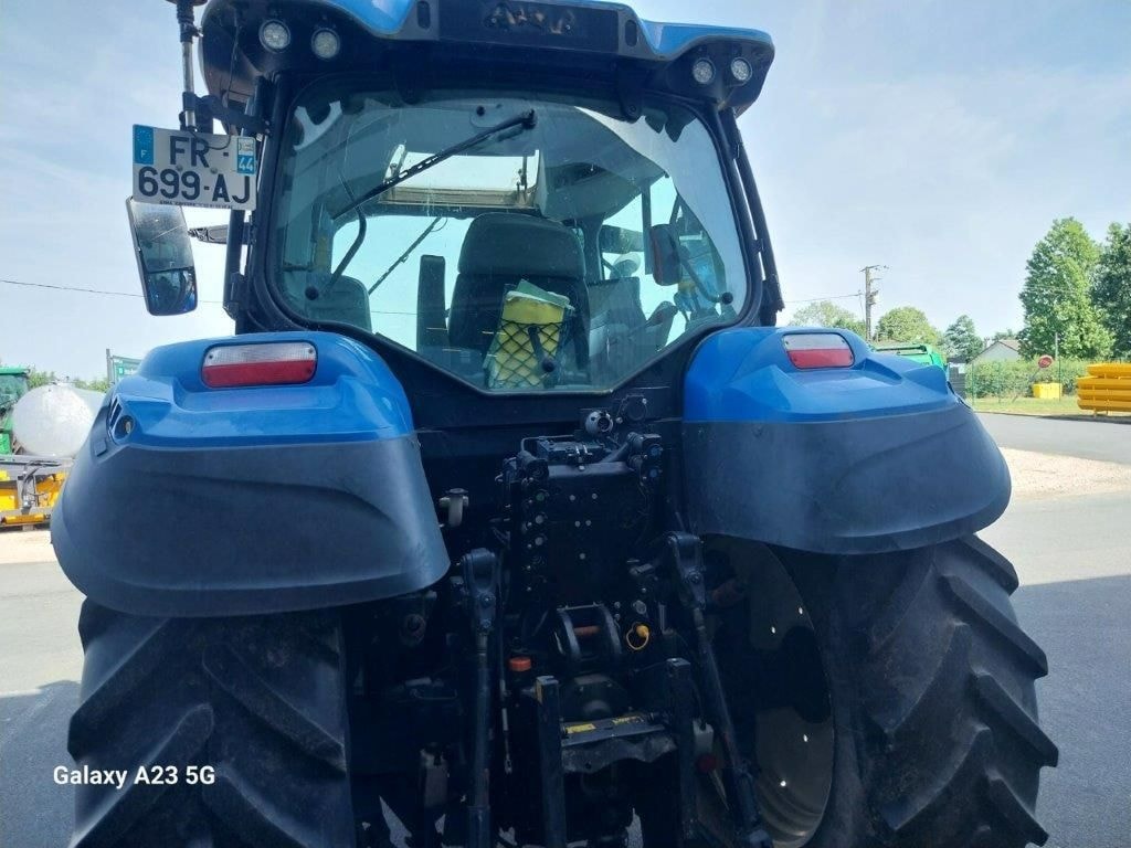 Tracteur chargeur NEW HOLLAND T5 120 - photo slide 9