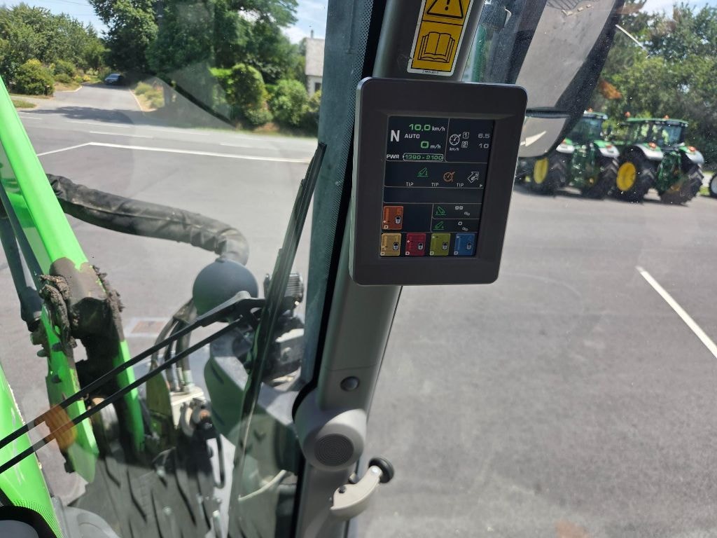 Tracteur chargeur DEUTZ FAHR 6165 AGROTRON TTV - photo slide 32