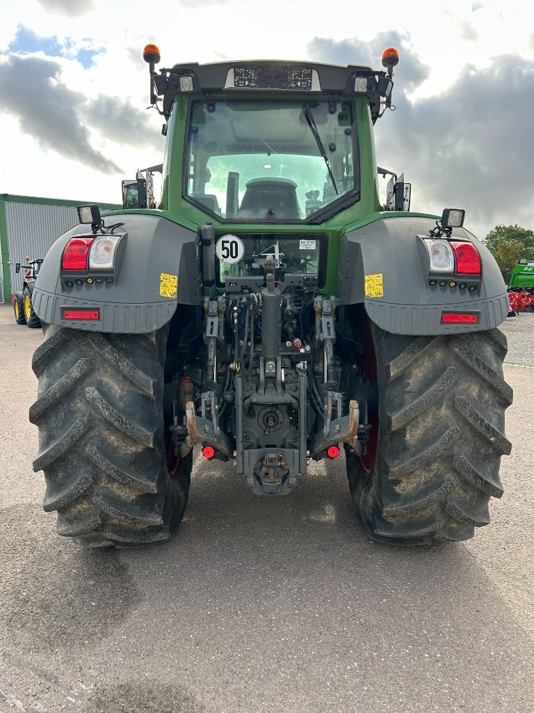 Tracteur FENDT 826 S4 PROFI PLUS - photo slide 5