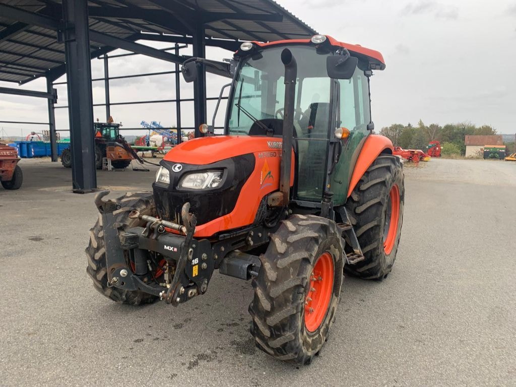 Tracteur KUBOTA M7060 - photo slide 1