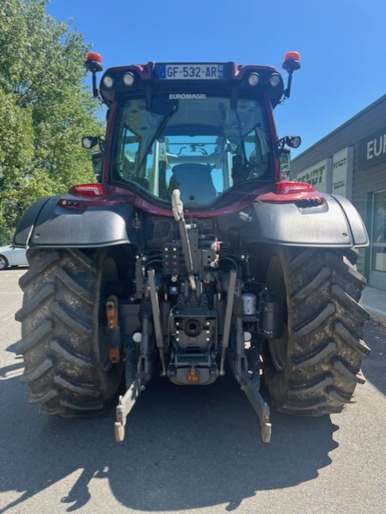 Tracteur chargeur VALTRA N135A - photo slide 3