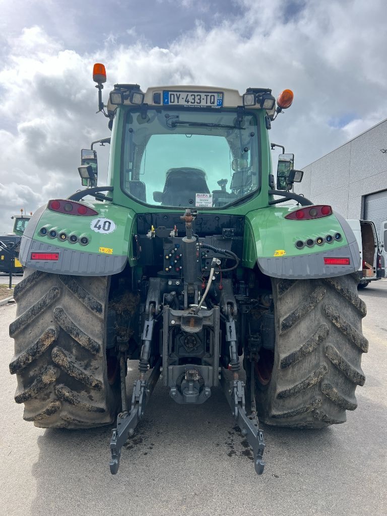 Tracteur FENDT 724 VARIO PROFI + - photo slide 8
