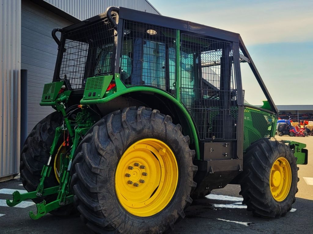 Tracteur forestier JOHN DEERE 6155M - photo slide 5