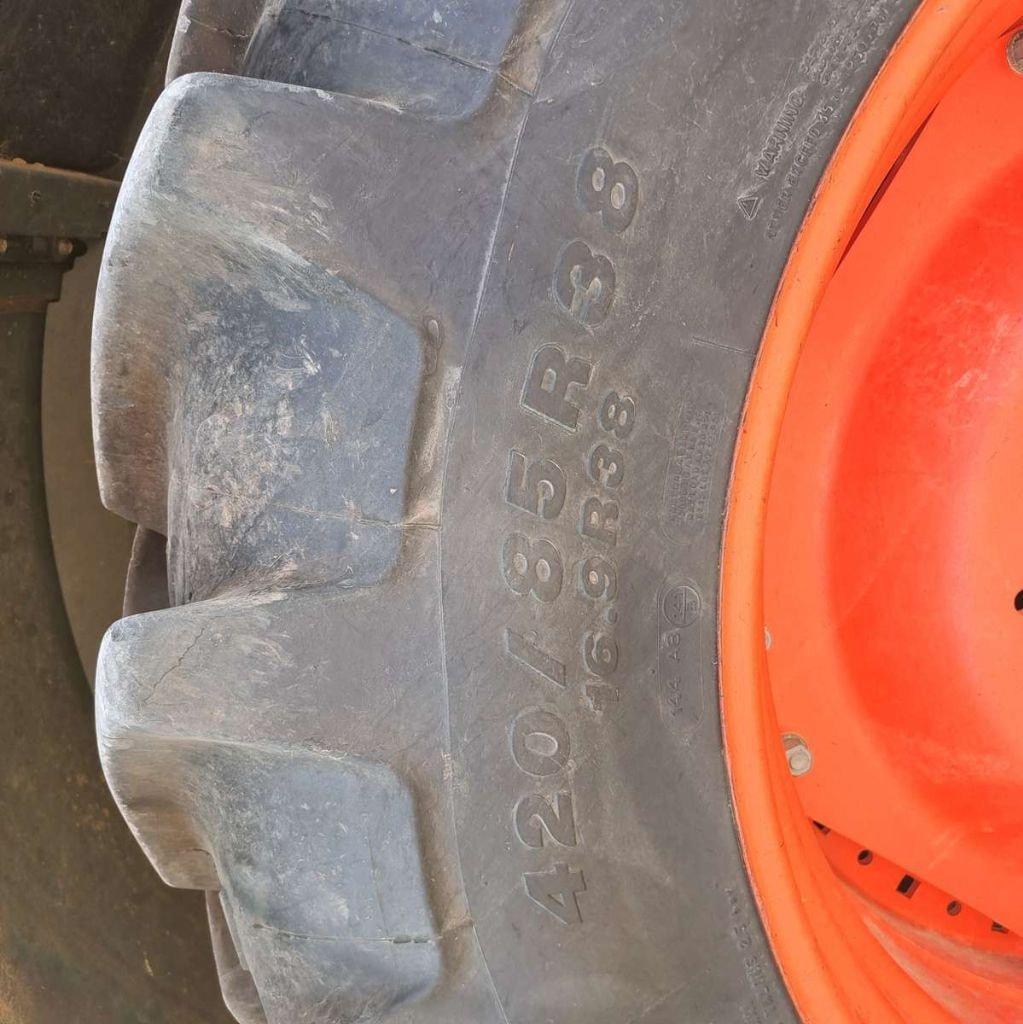 Tracteur KUBOTA M6-142 - photo slide 20