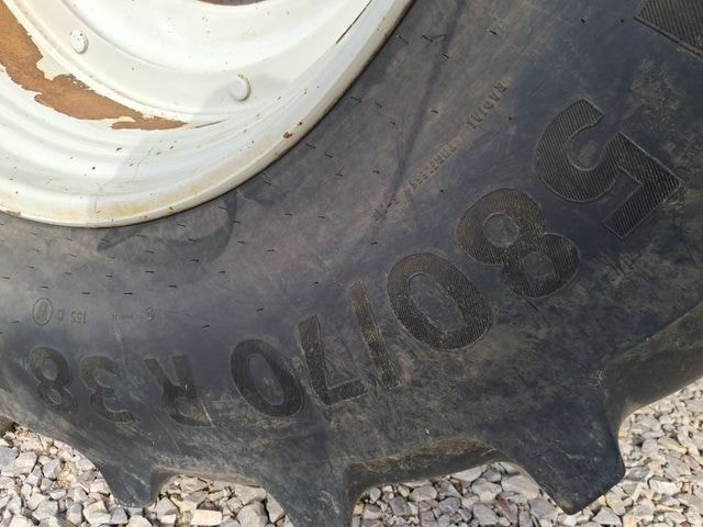 Tracteur VALTRA T144H - photo slide 13