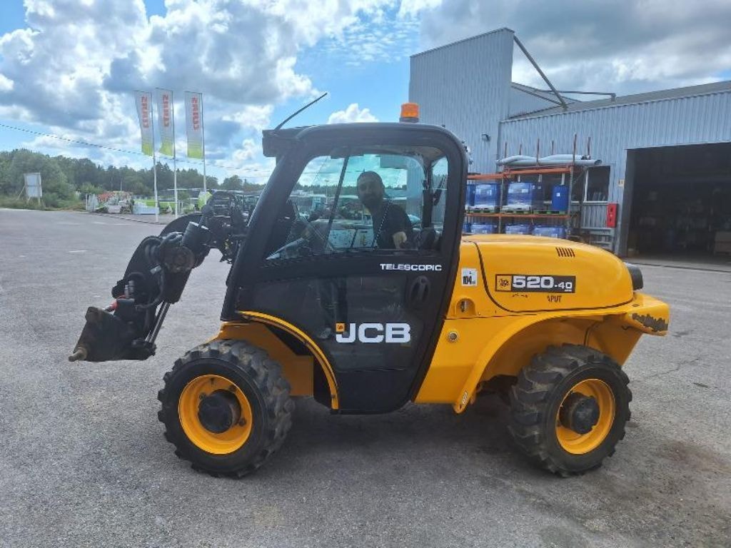 Telescopique JCB COMPACT 520-40 - photo slide 3