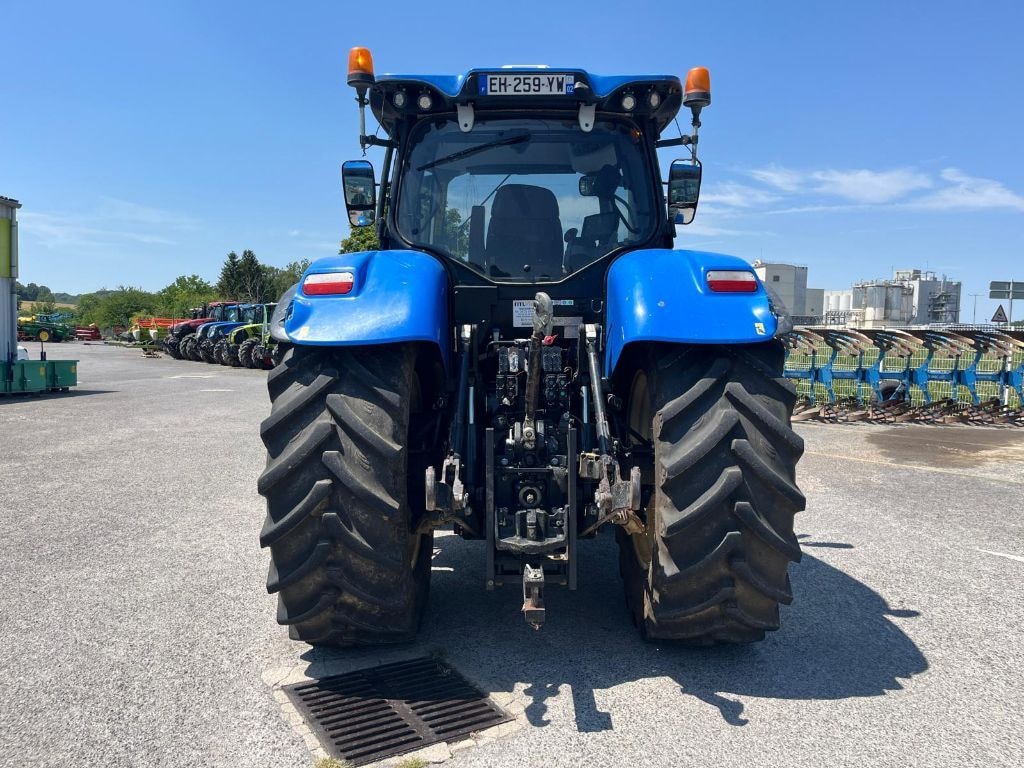 Tracteur NEW HOLLAND T7.245 - photo slide 6