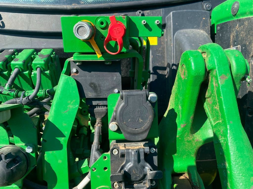 Tracteur chargeur JOHN DEERE 6155R - photo slide 15