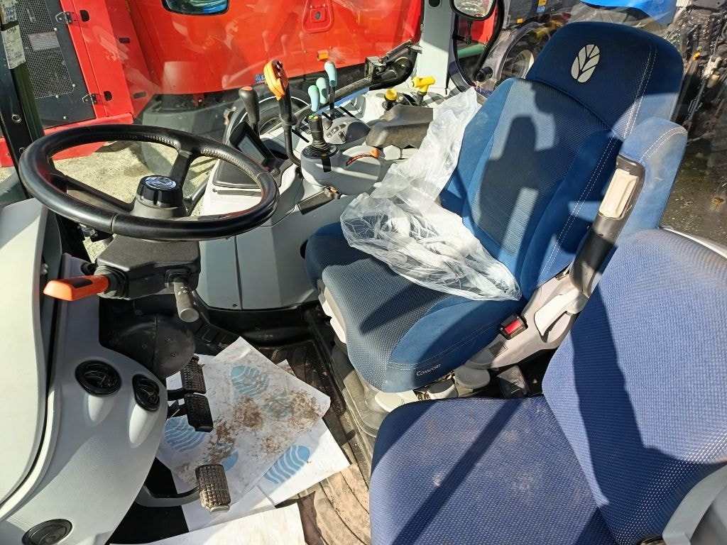Tracteur NEW HOLLAND T6.125S - photo slide 6