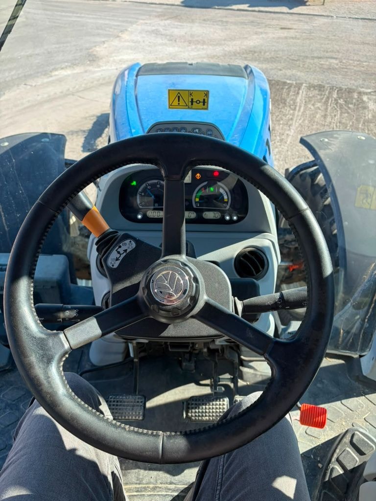 Tracteur NEW HOLLAND T7.245 AC  N°14 CHEVAL - photo slide 14