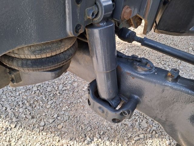 Tracteur VALTRA T144H - photo slide 11