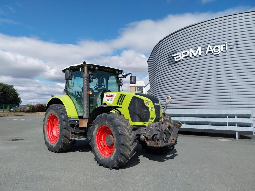 Tracteur CLAAS Arion 620 - photo slide 1