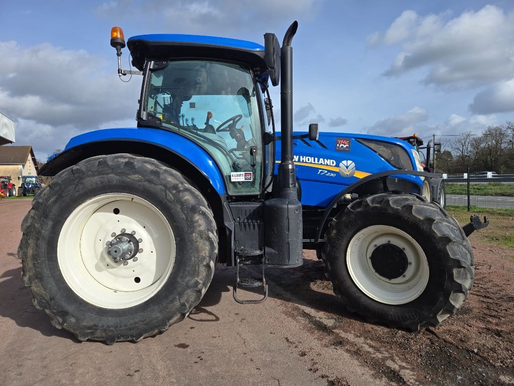 Tracteur NEW HOLLAND T7.230 PC - photo slide 6