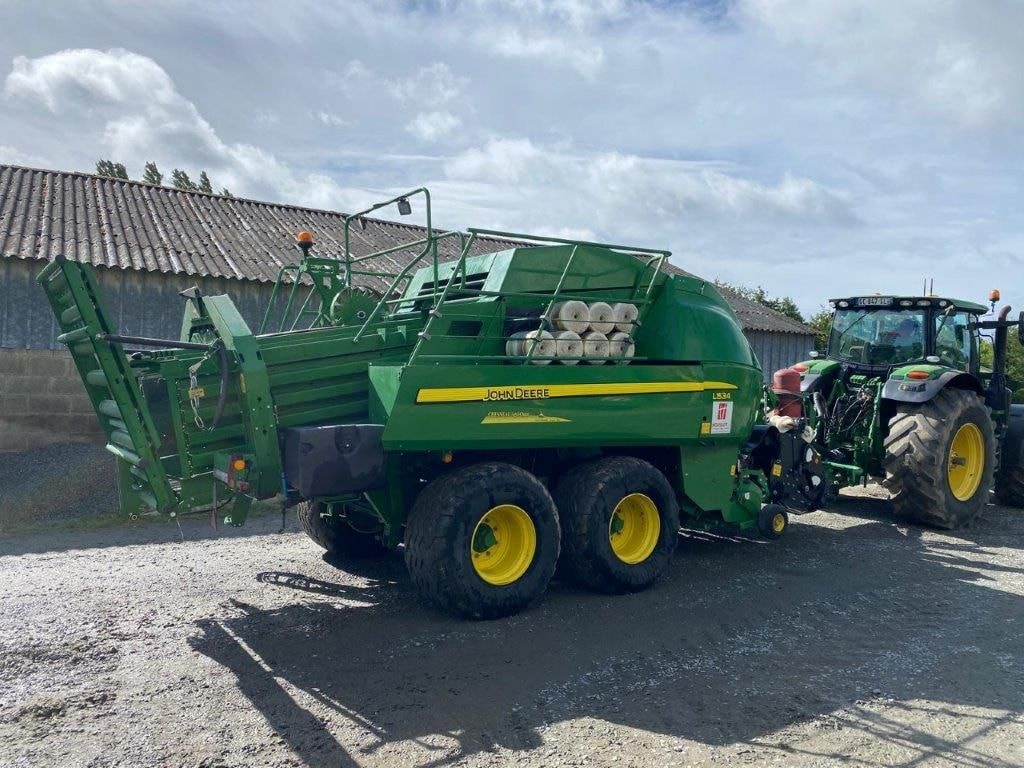 Presse haute densite JOHN DEERE L1534 - photo slide 8