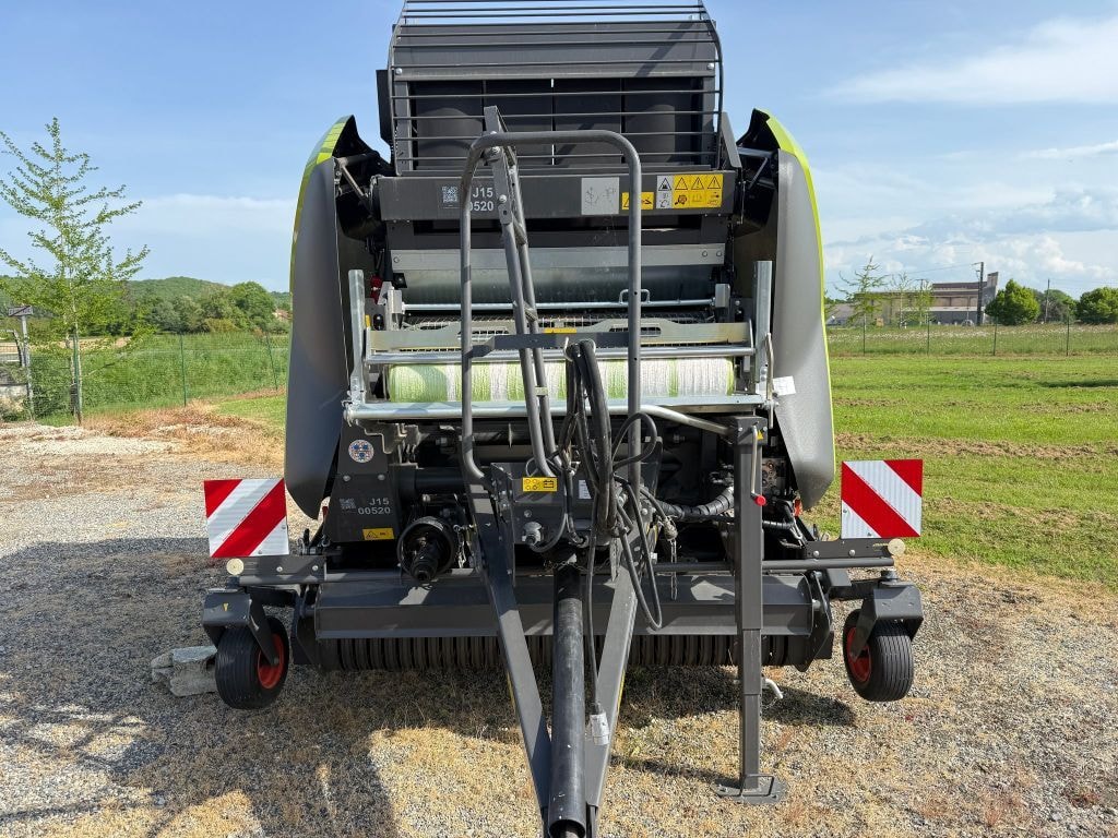 Presse balles rondes CLAAS VARIANT 580 RF - photo slide 8